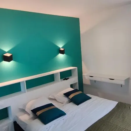 Ξενοδοχείο Des Bains 2*