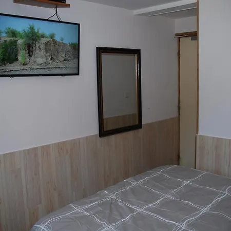 Ξενοδοχείο Des Bains 2*